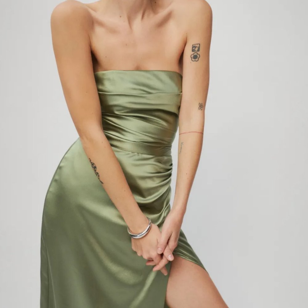 Reformation Barrow Silk Dress Size 4 in Artichoke